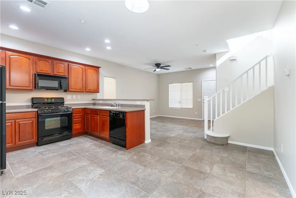 9613 Sharp Horn, Las Vegas, NV 89149