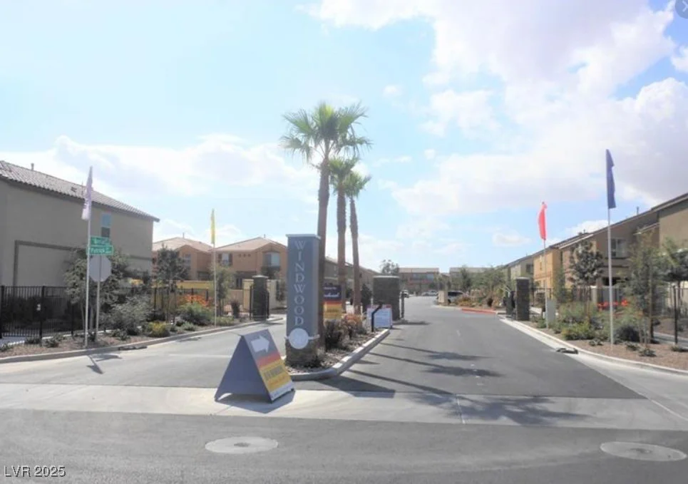 6176 Scarlet Leaf, Las Vegas, NV 89148