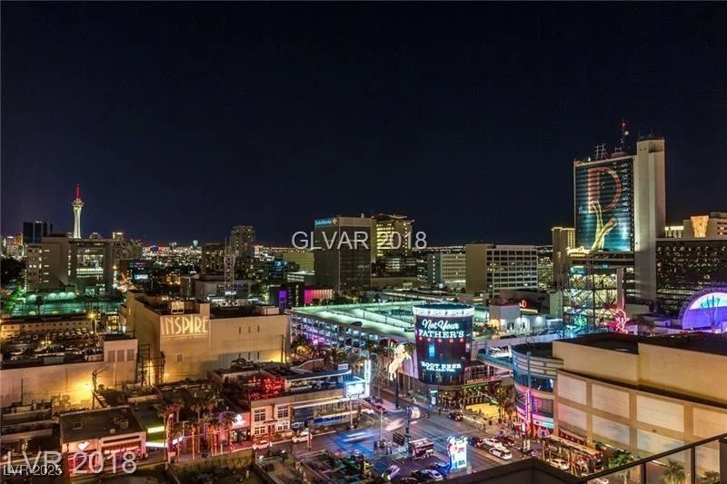 150 Las Vegas, Las Vegas, NV 89101