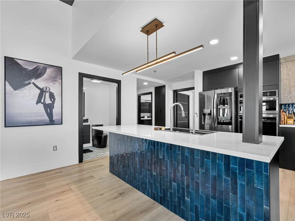 150 Las Vegas, Las Vegas, NV 89101