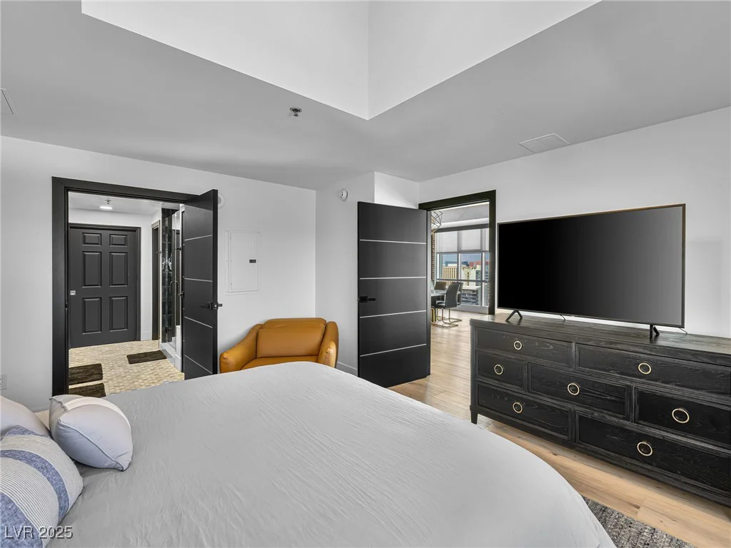 150 Las Vegas, Las Vegas, NV 89101