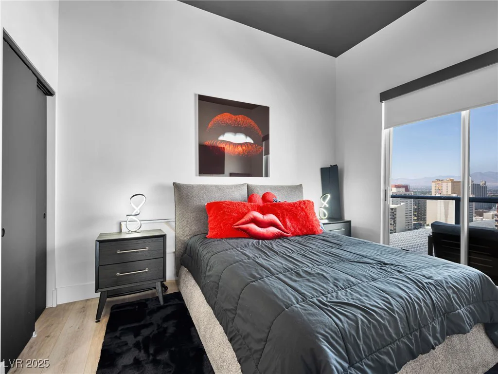 150 Las Vegas, Las Vegas, NV 89101