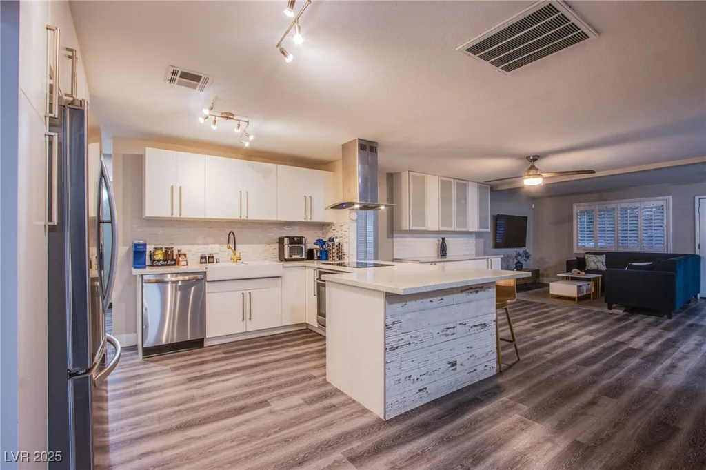 616 Marcella, North Las Vegas, NV 89030