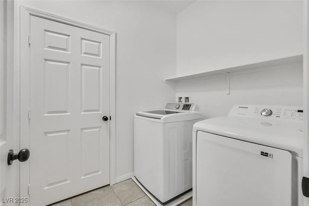 6847 Unionhouse Creek, Las Vegas, NV 89178