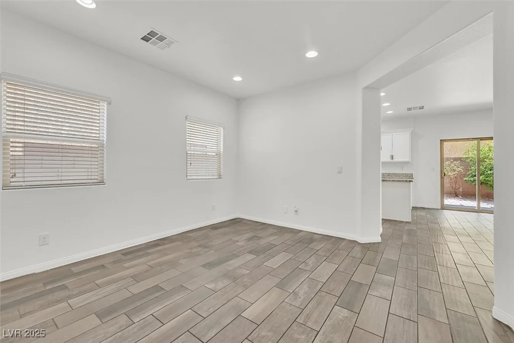 6847 Unionhouse Creek, Las Vegas, NV 89178