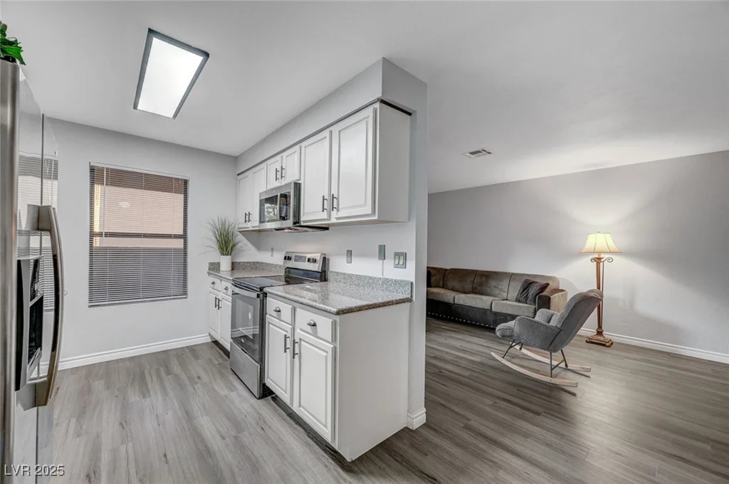 2451 Rainbow, Las Vegas, NV 89108