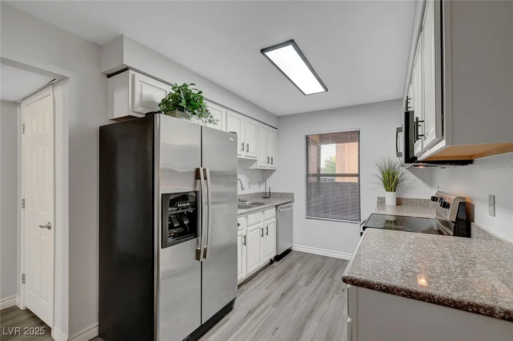 2451 Rainbow, Las Vegas, NV 89108
