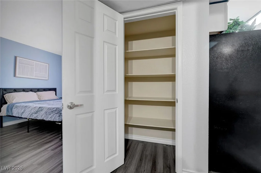 2451 Rainbow, Las Vegas, NV 89108