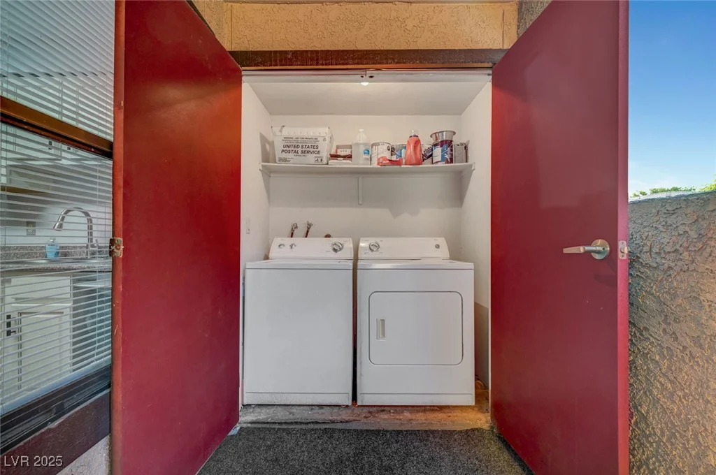 2451 Rainbow, Las Vegas, NV 89108