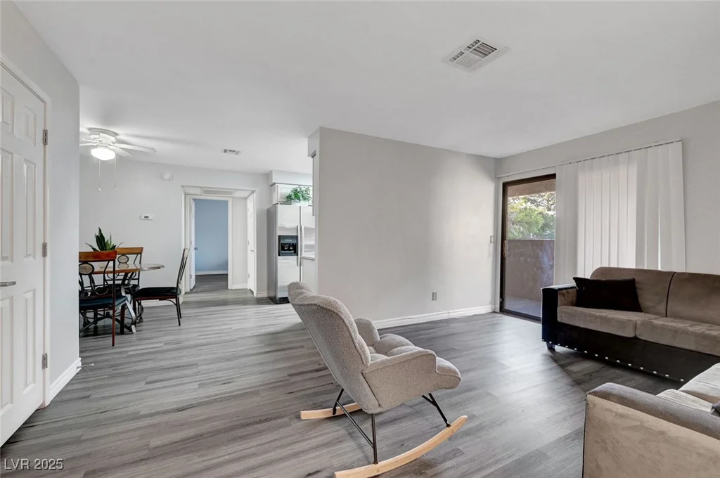 2451 Rainbow, Las Vegas, NV 89108