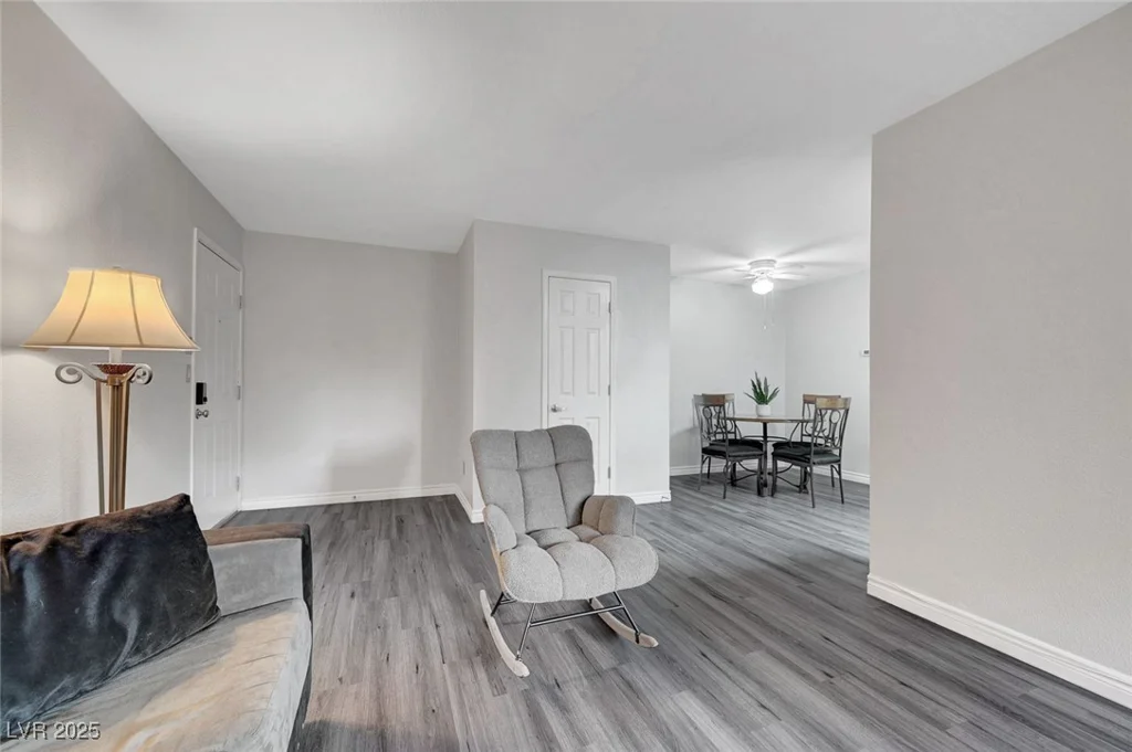 2451 Rainbow, Las Vegas, NV 89108