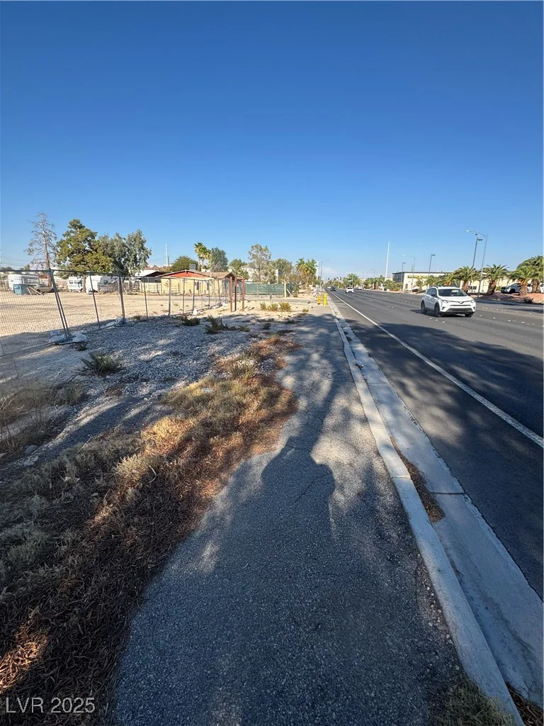 2220 Wigwam, Las Vegas, NV 89123
