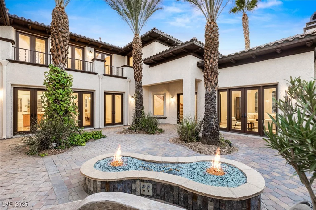 3050 AMERICAN RIVER, Las Vegas, NV 89135