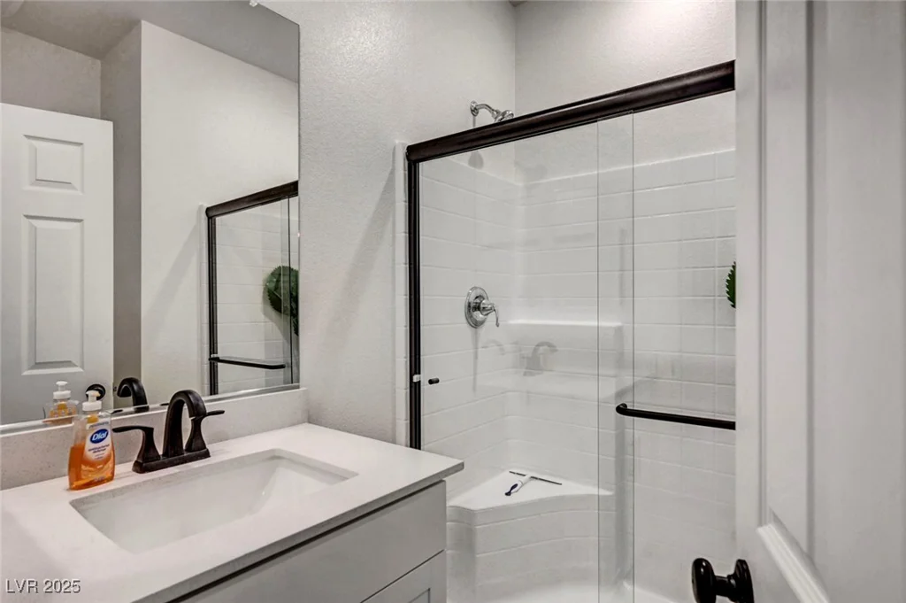 10860 Trail Mark, Las Vegas, NV 89166