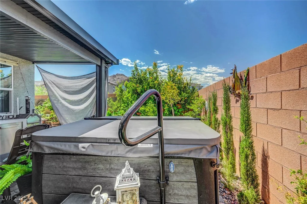 10860 Trail Mark, Las Vegas, NV 89166