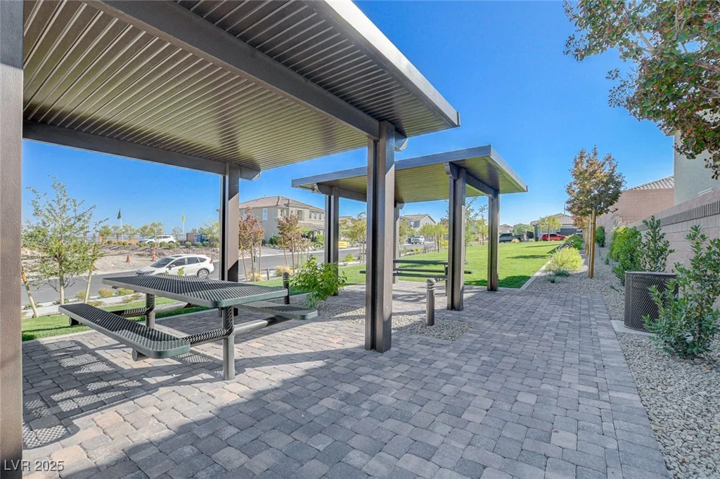 10860 Trail Mark, Las Vegas, NV 89166