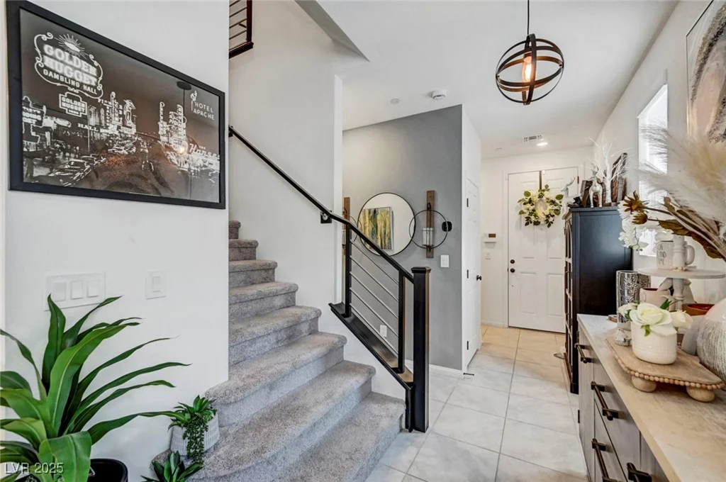 10860 Trail Mark, Las Vegas, NV 89166