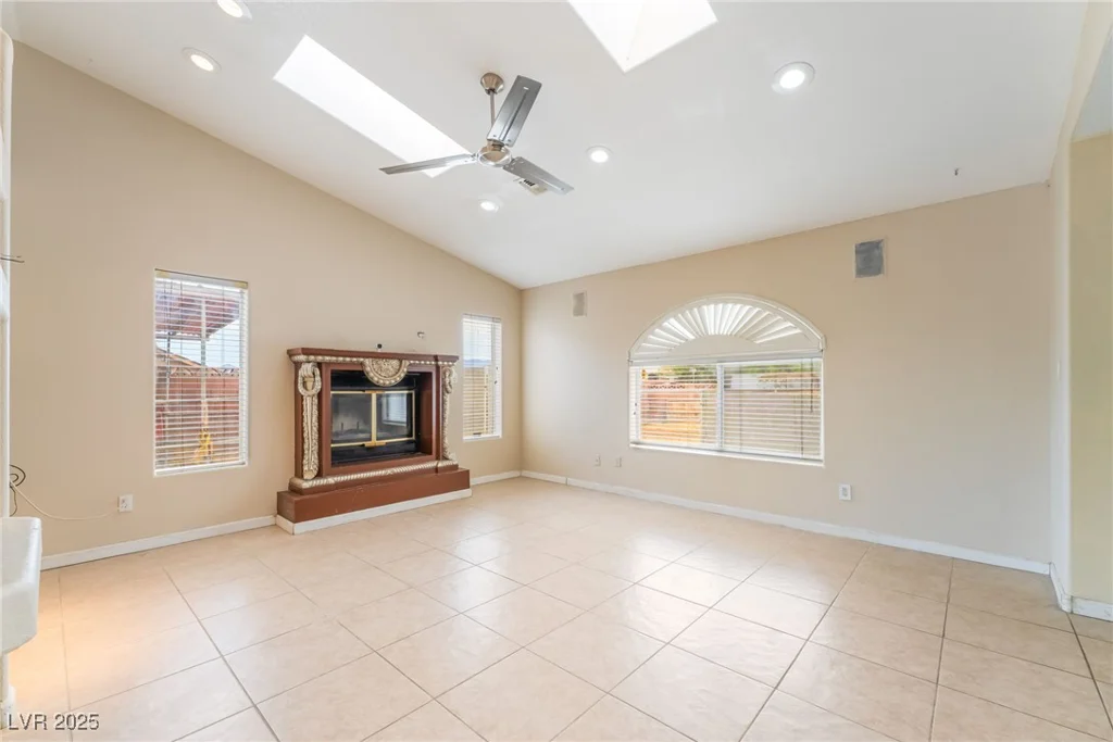 331 Erie, Las Vegas, NV 89183