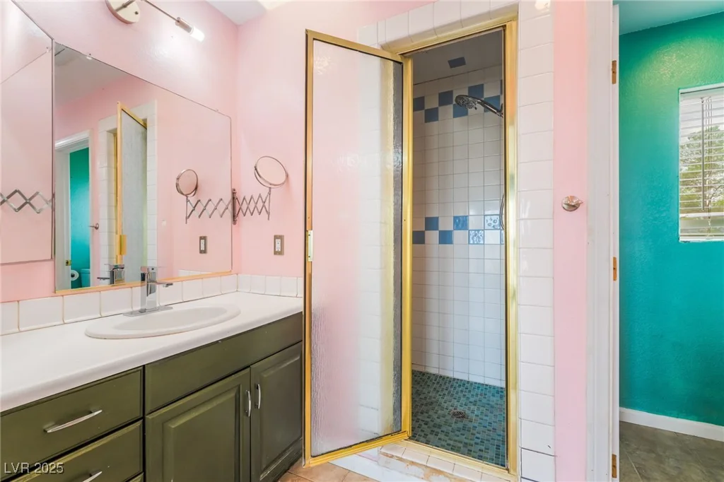 331 Erie, Las Vegas, NV 89183