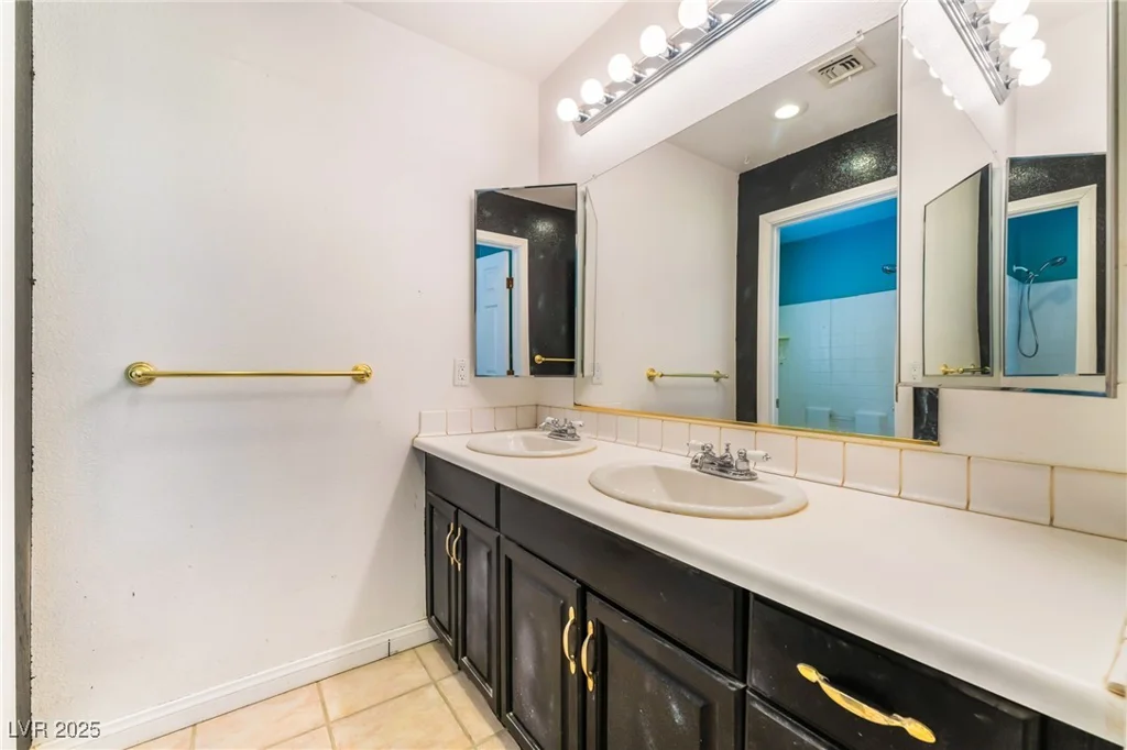 331 Erie, Las Vegas, NV 89183