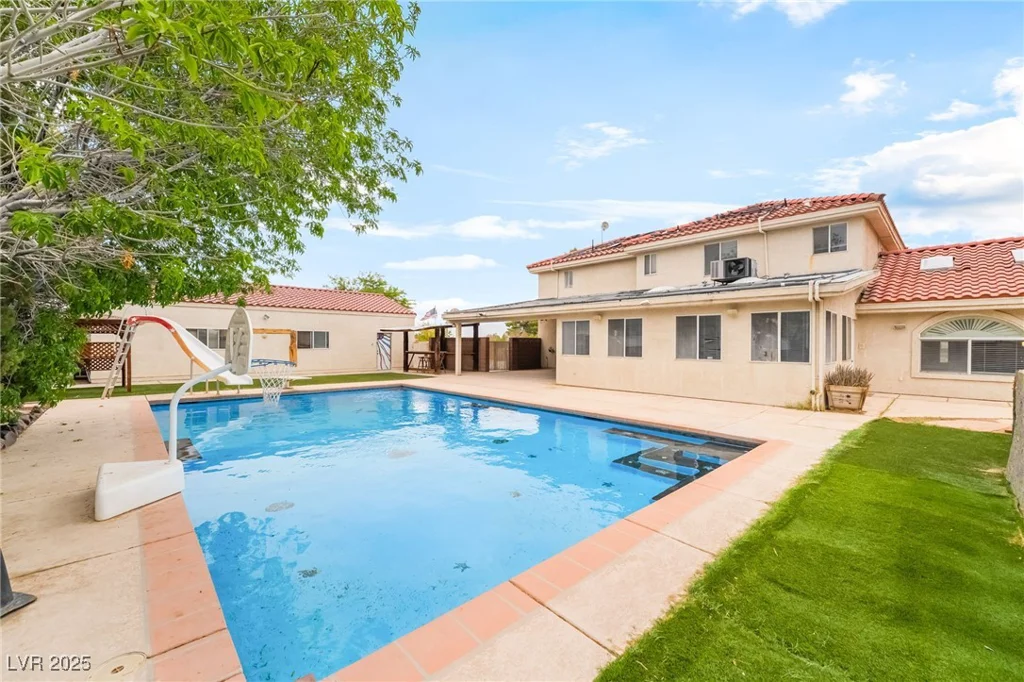 331 Erie, Las Vegas, NV 89183