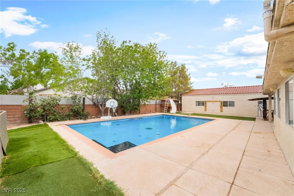 331 Erie, Las Vegas, NV 89183