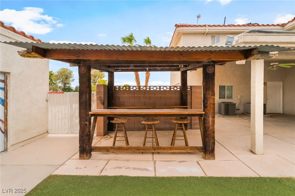 331 Erie, Las Vegas, NV 89183