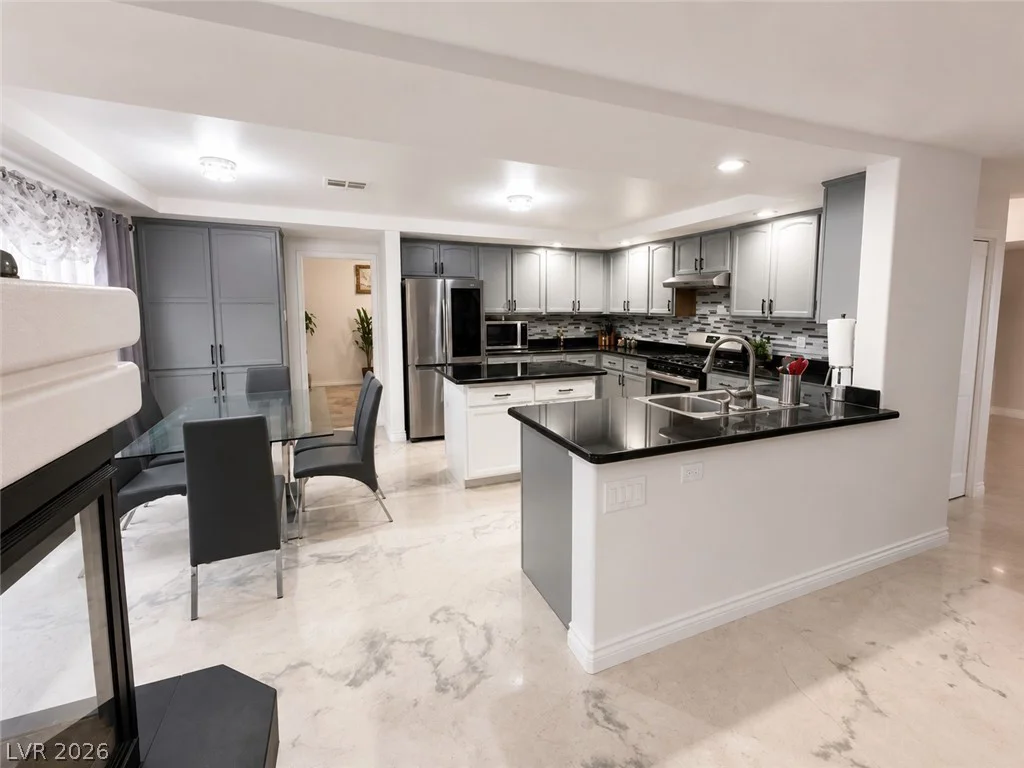 484 Fiddlehead, Las Vegas, NV 89183