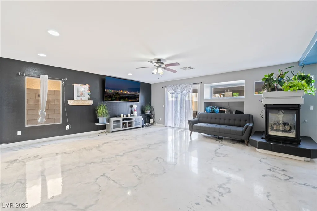 484 Fiddlehead, Las Vegas, NV 89183