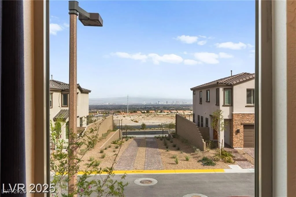 2407 Ridgeline Wash, Las Vegas, NV 89138