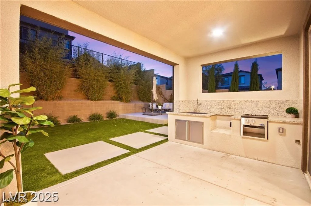 2407 Ridgeline Wash, Las Vegas, NV 89138