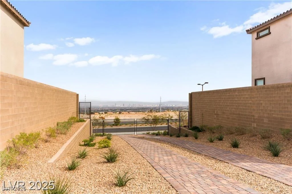 2407 Ridgeline Wash, Las Vegas, NV 89138