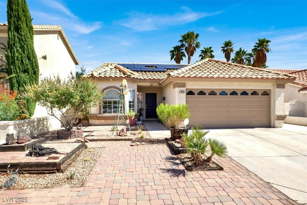 8236 Hollow Wharf, Las Vegas, NV 89128