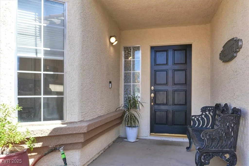 8236 Hollow Wharf, Las Vegas, NV 89128