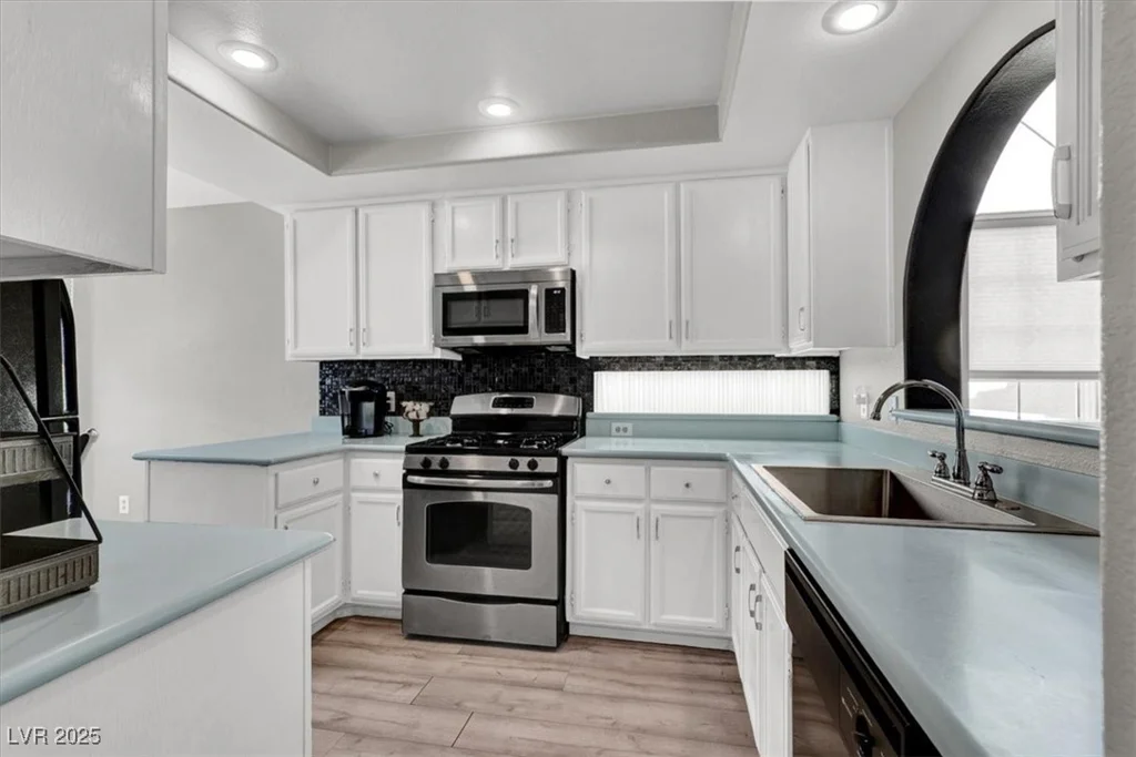 8236 Hollow Wharf, Las Vegas, NV 89128