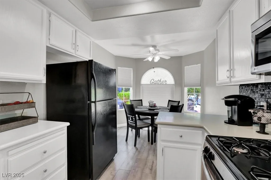 8236 Hollow Wharf, Las Vegas, NV 89128