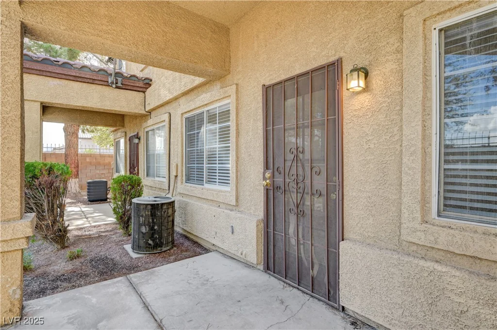 2633 Sierra Seco, Las Vegas, NV 89106