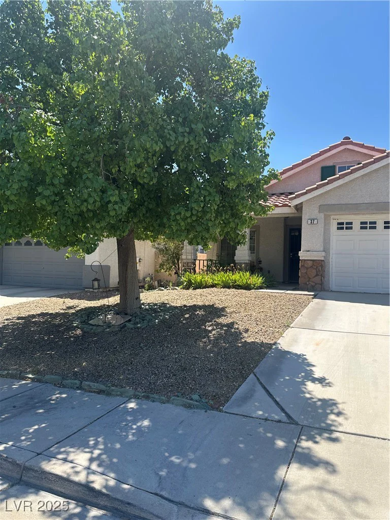 37 Tanglewood, Henderson, NV 89012