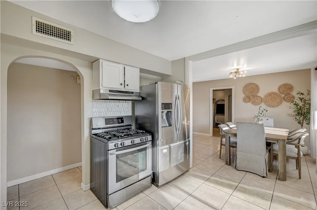 2725 Holmes, North Las Vegas, NV 89030