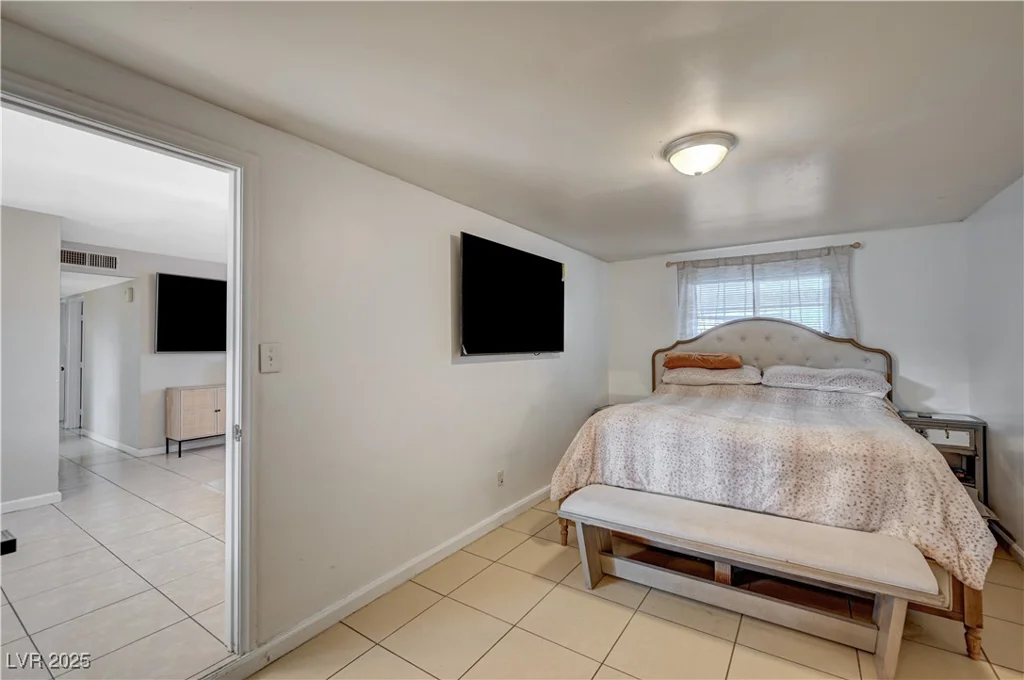 2725 Holmes, North Las Vegas, NV 89030