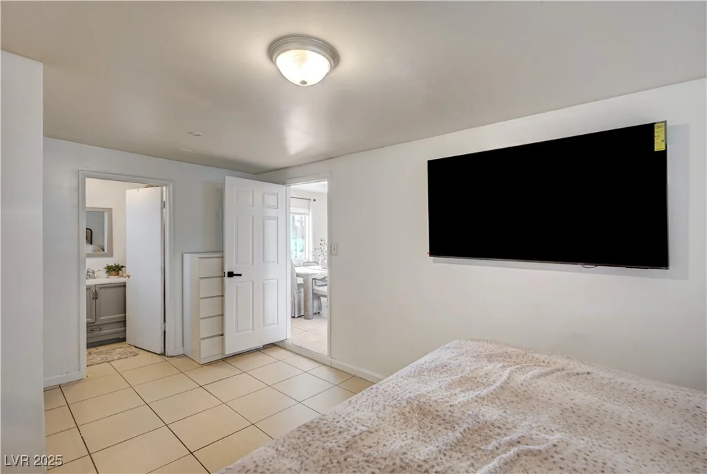 2725 Holmes, North Las Vegas, NV 89030