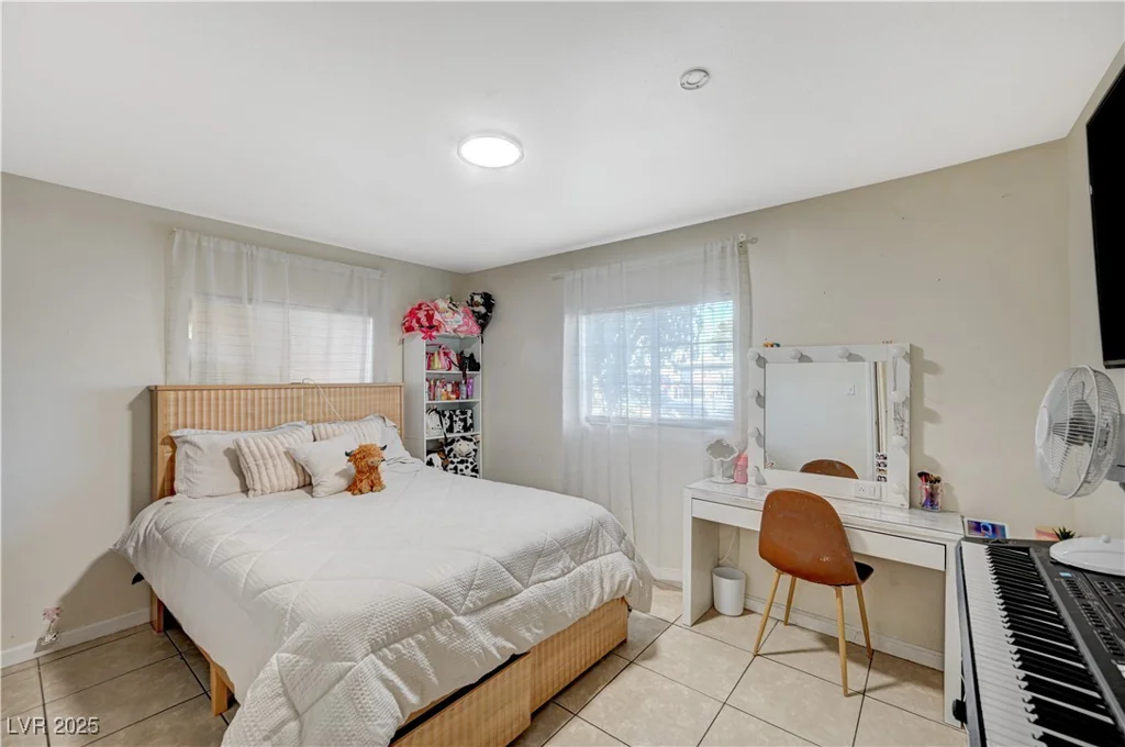 2725 Holmes, North Las Vegas, NV 89030