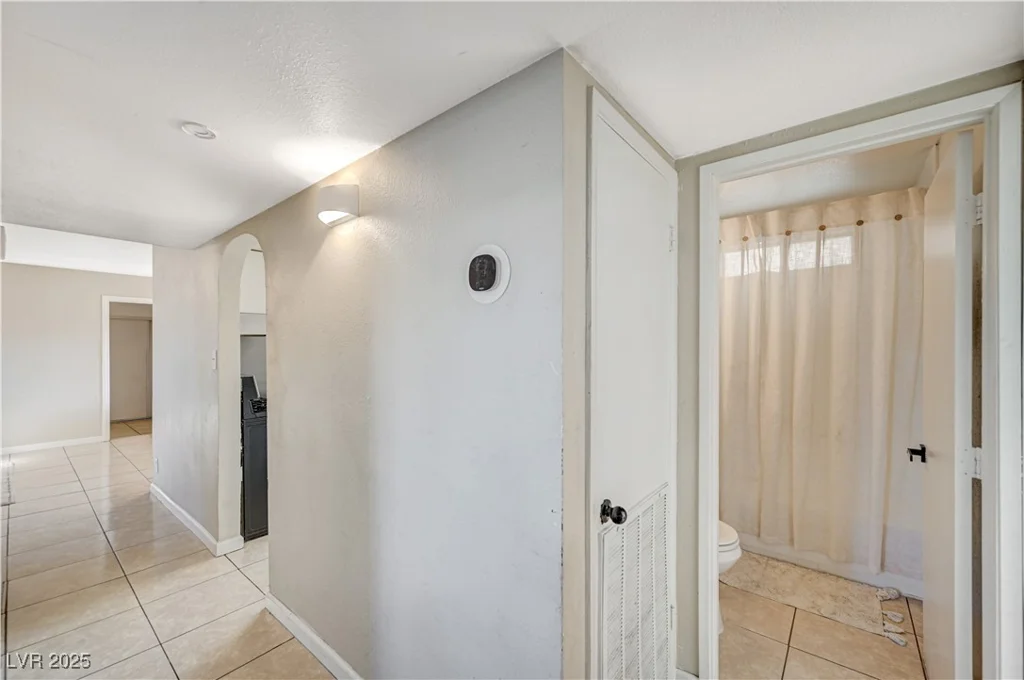 2725 Holmes, North Las Vegas, NV 89030