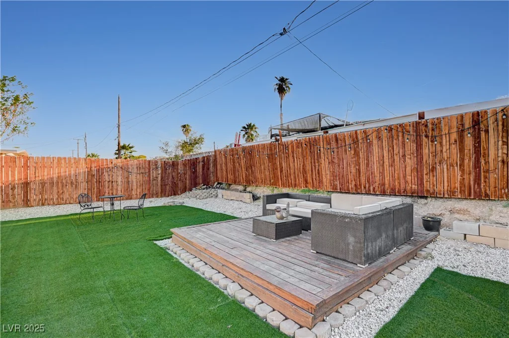 2725 Holmes, North Las Vegas, NV 89030
