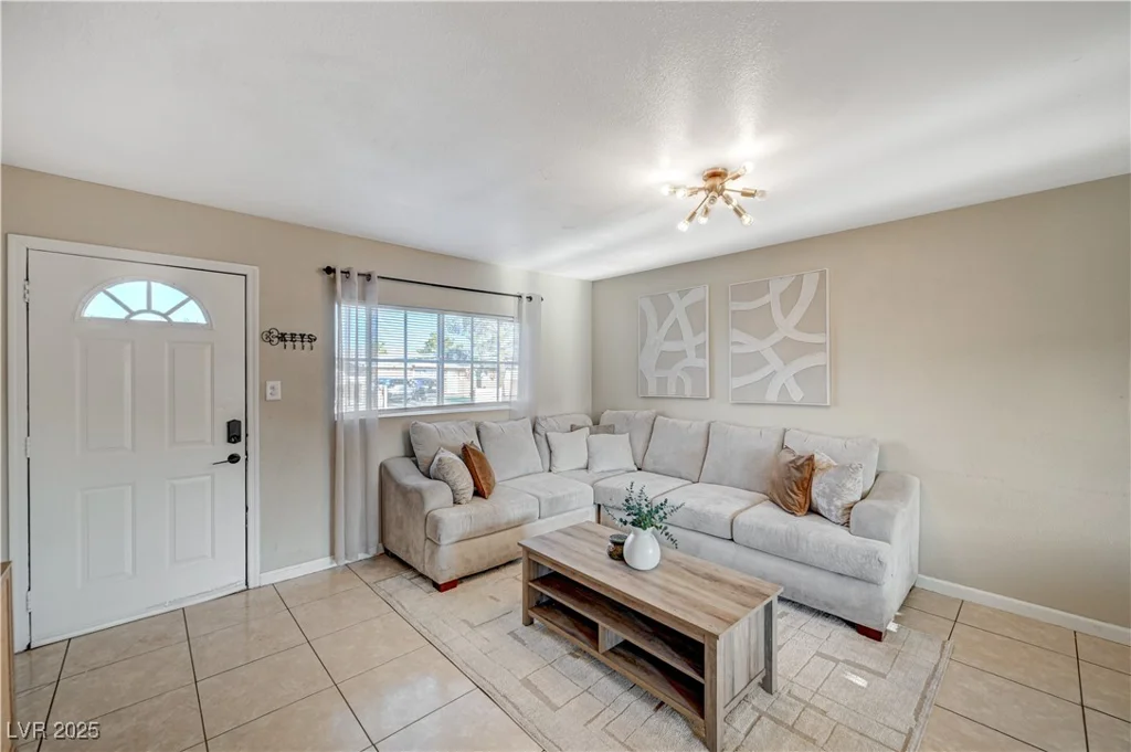 2725 Holmes, North Las Vegas, NV 89030