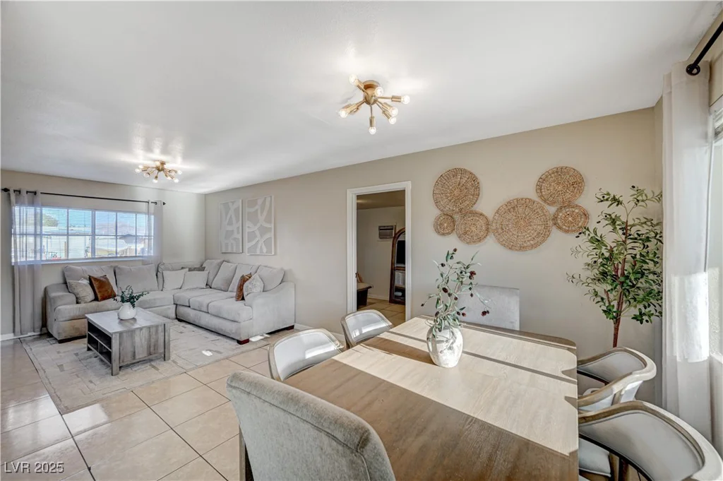 2725 Holmes, North Las Vegas, NV 89030