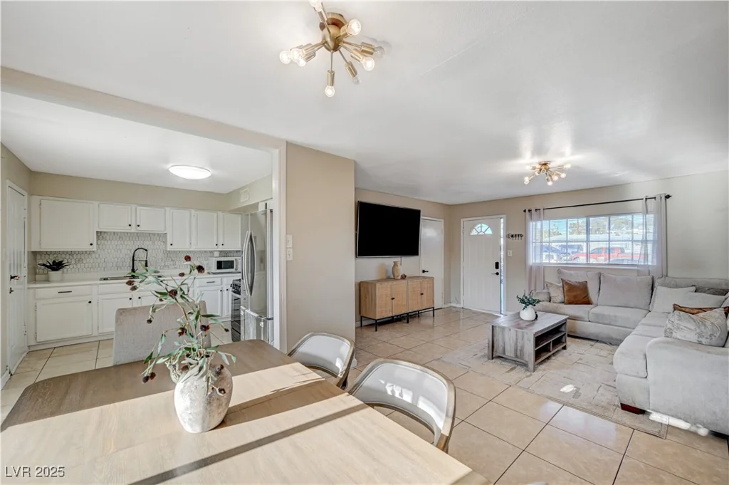 2725 Holmes, North Las Vegas, NV 89030