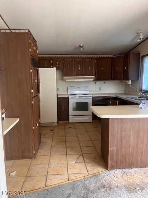 121 Tonopah, Pahrump, NV 89048