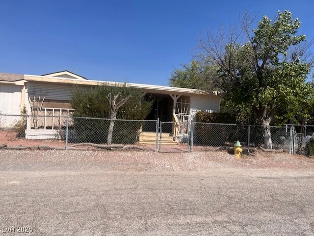 121 Tonopah, Pahrump, NV 89048