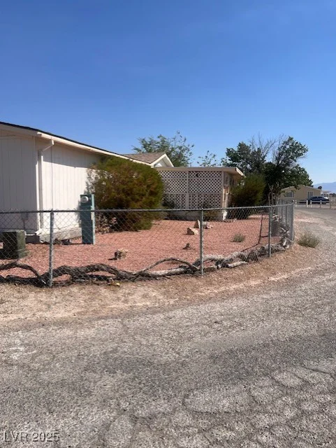 121 Tonopah, Pahrump, NV 89048